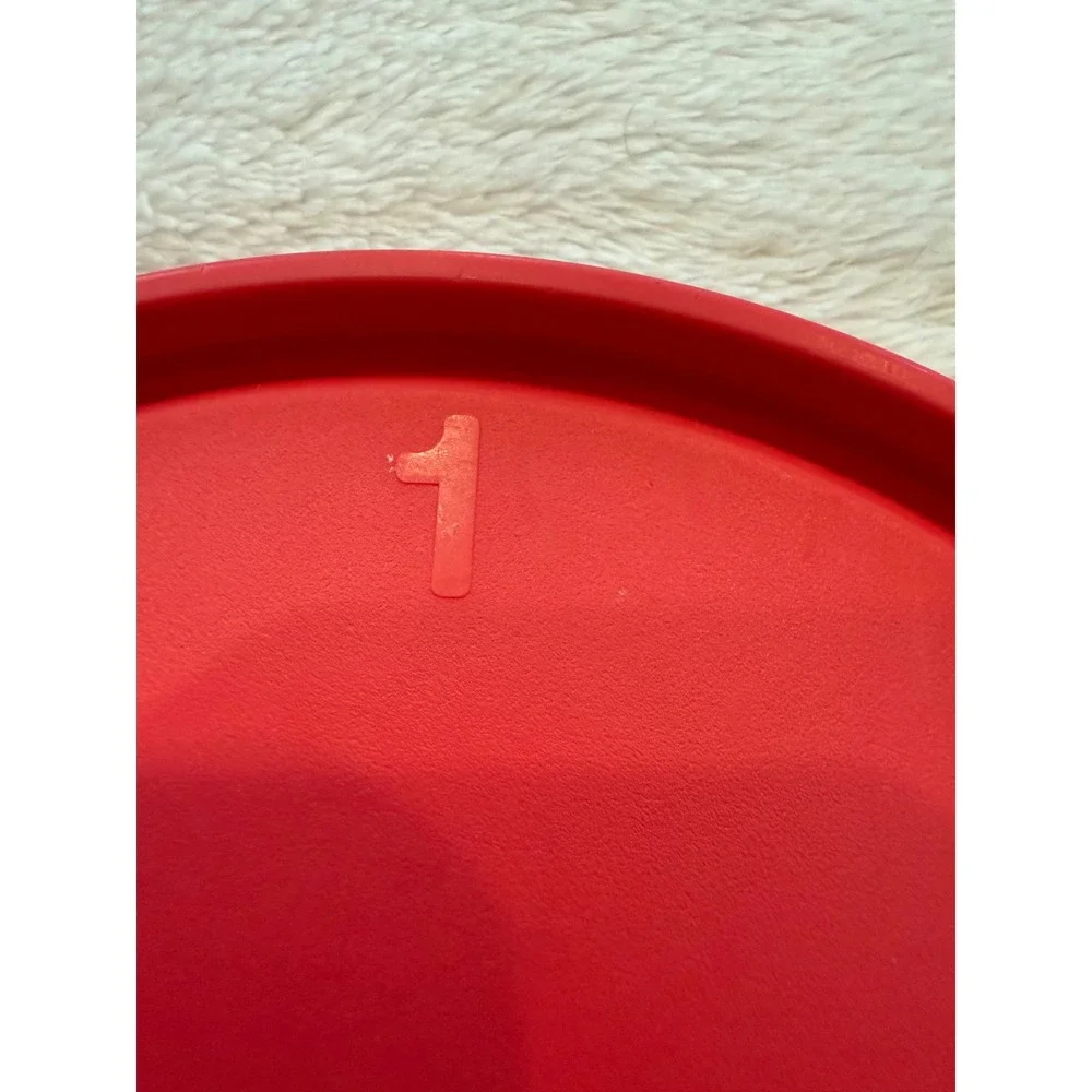 Tupperware Rock N Serve Red Microwave Lid with Yellow Vent 2648B-1 6.25 Inch
